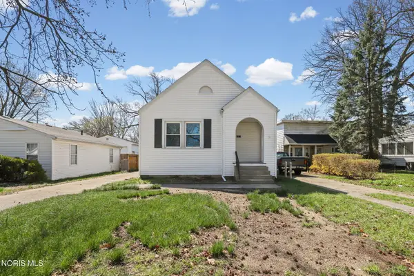 2621 Grantwood Drive, Toledo, OH 43613