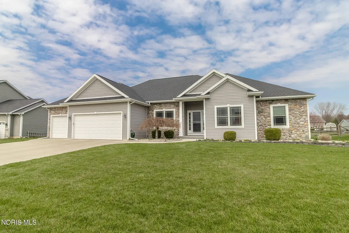 6376 Whitehouse Valley Drive, Whitehouse, OH 43571 - #1
