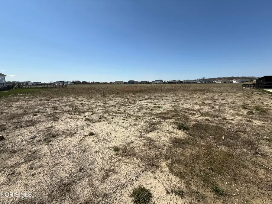 8600 Hocking Cove, Waterville, OH 43566 - #2