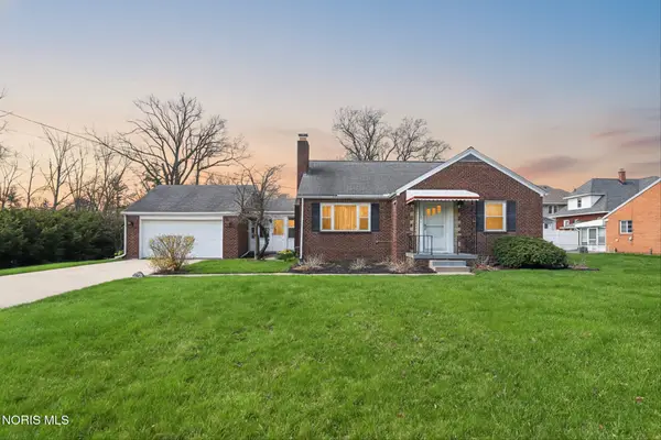 2137 Tremainsville Road, Toledo, OH 43613