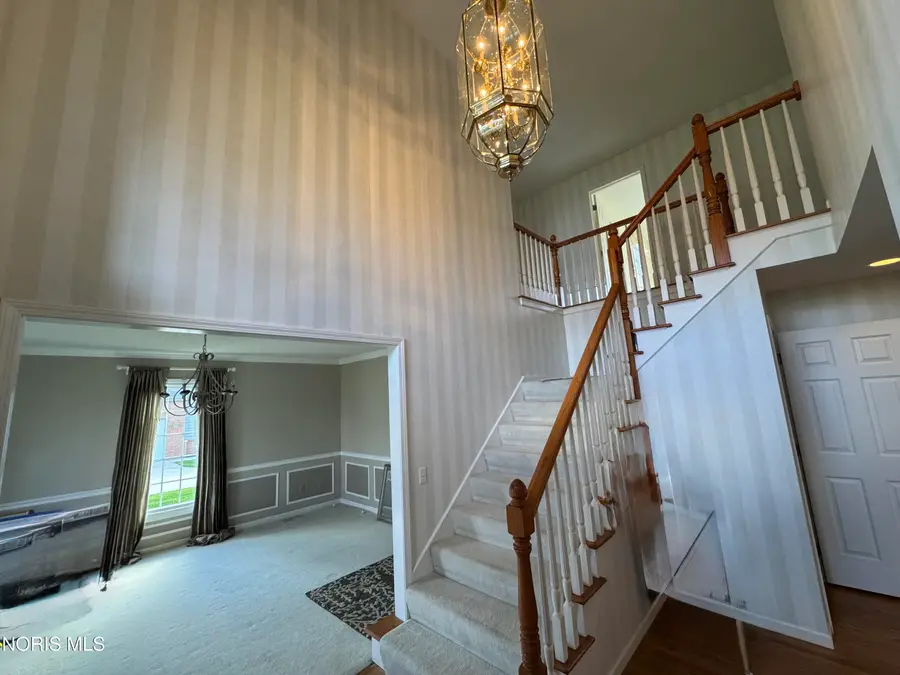 7455 Valhalla Drive, Maumee, OH 43537 - #3