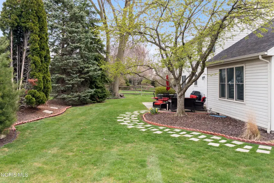 7710 Pilgrims Landing, Maumee, OH 43537 - #2