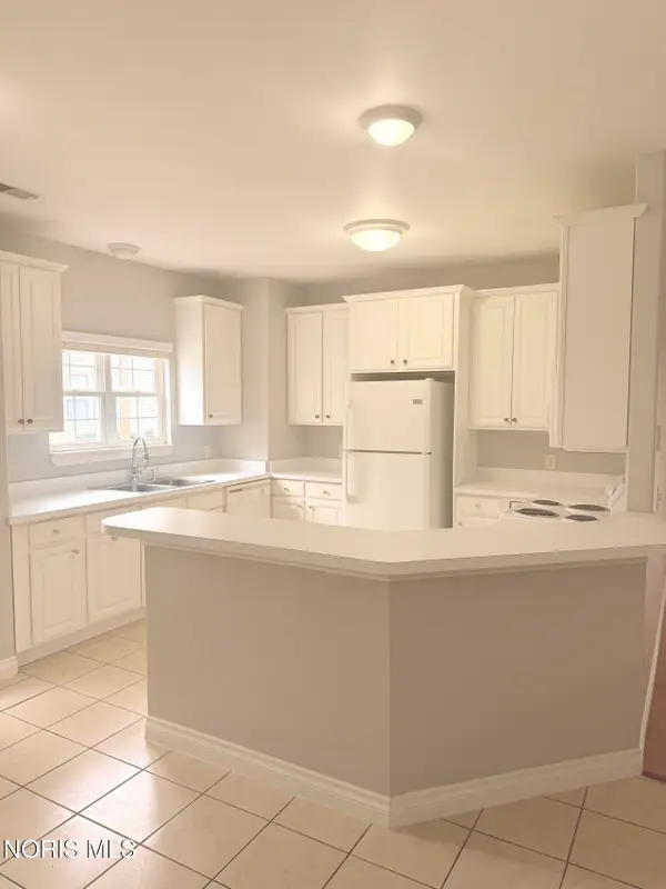 6405 Triple Crown Lane, Toledo, OH 43615