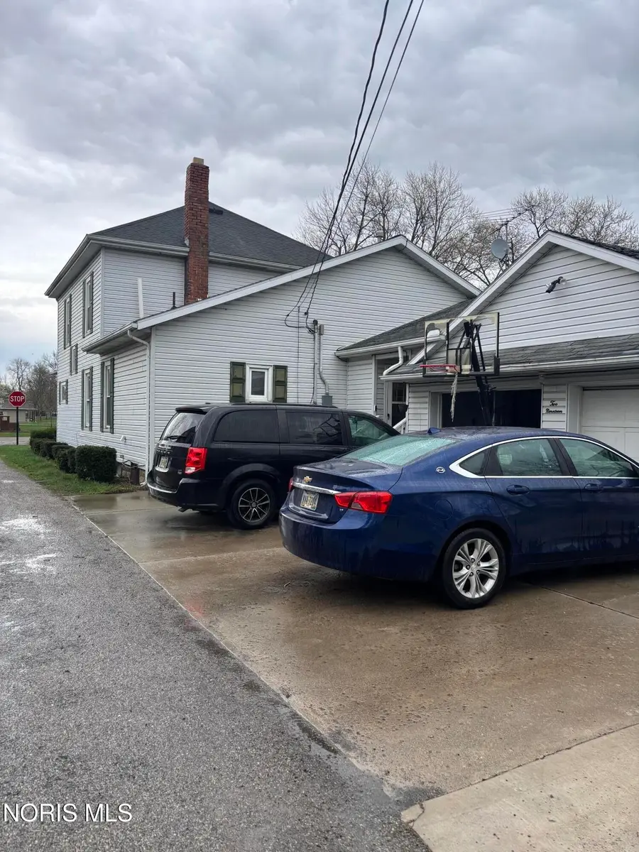 219 W Maple Street, Deshler, OH 43516 - #2