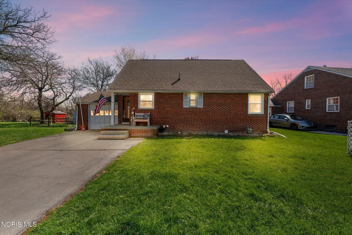 411 Hillside Drive, Rossford, OH 43460 - #1