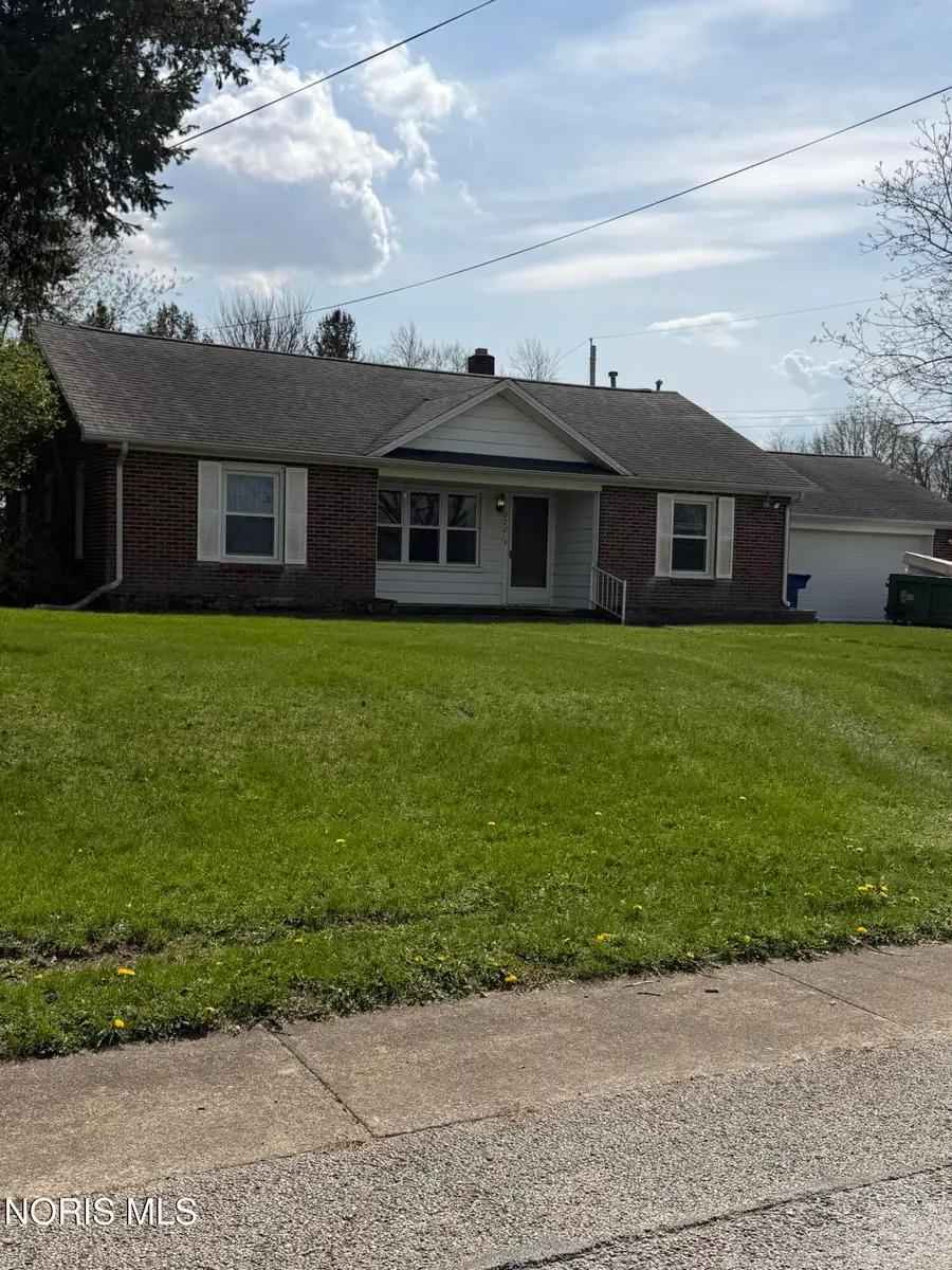 222 High Street, North Baltimore, OH 45872 - #2