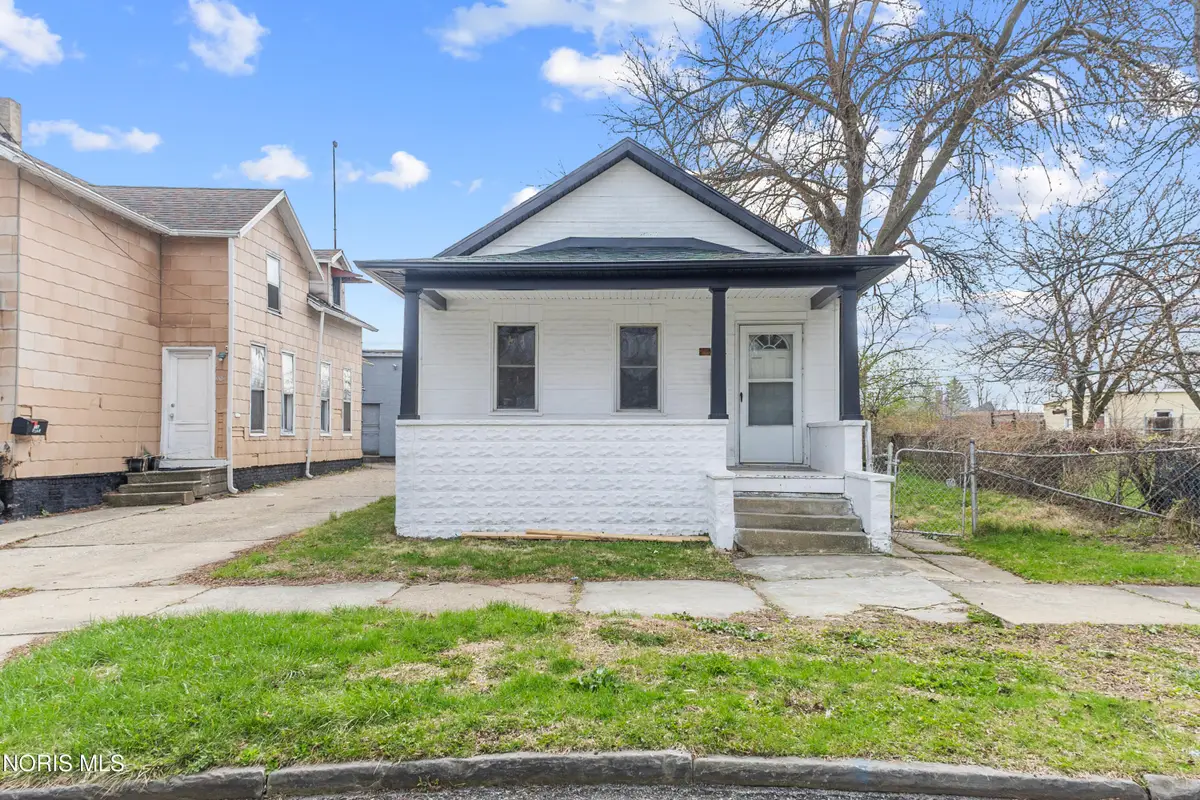 911 Vinton Street, Toledo, OH 43609 - #1