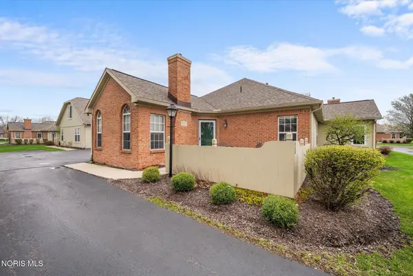 3421 Bayberry Place, Oregon, OH 43616