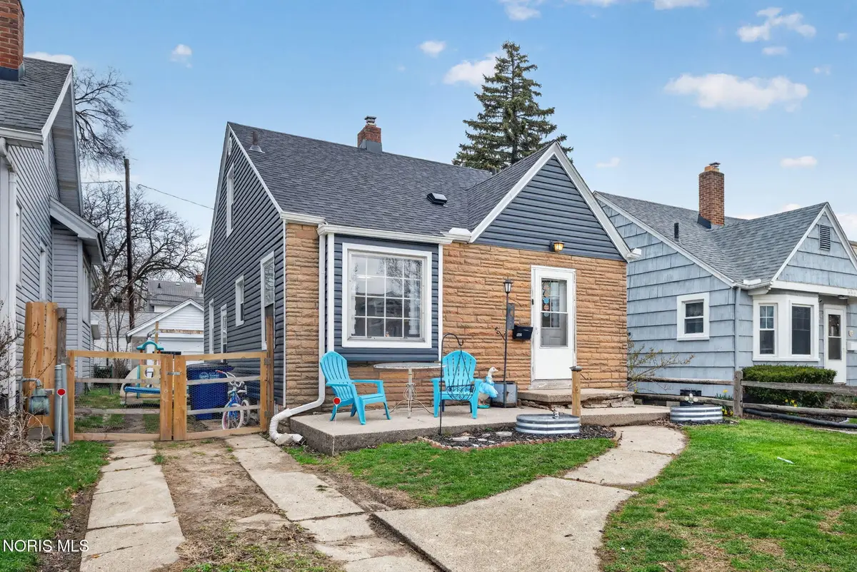 4443 Fairview Drive, Toledo, OH 43612 - #1