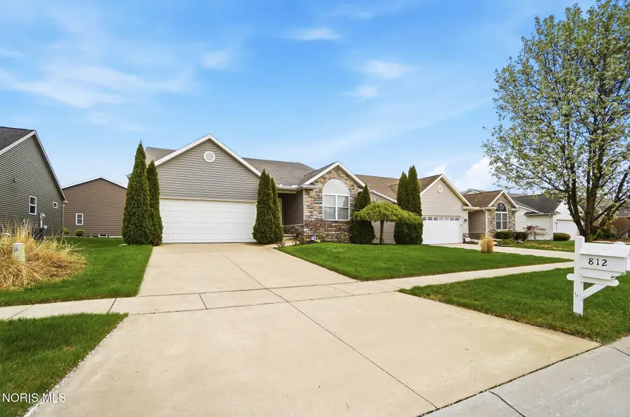 812 Meadowchase Lane, Toledo, OH 43615 - #2