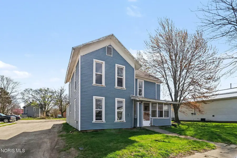 114 N Main Street, Bradner, OH 43406 - #3