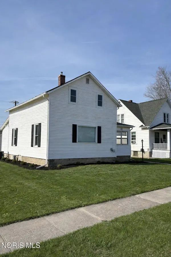 1220 Jackson Avenue, Defiance, OH 43512