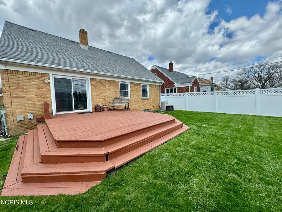 4541 S May Avenue, Toledo, OH 43614 - #2