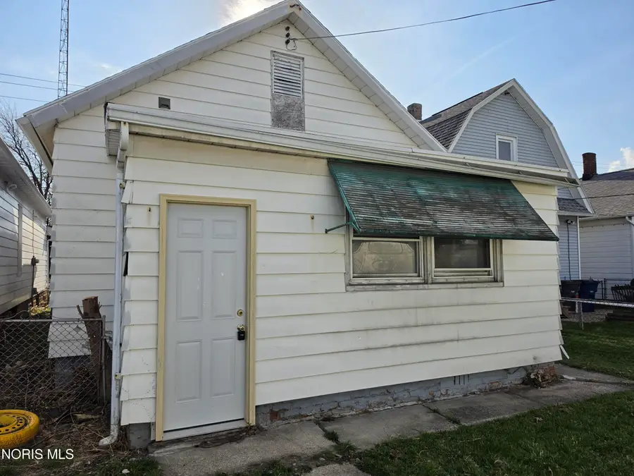 328 White Street, Toledo, OH 43605 - #2