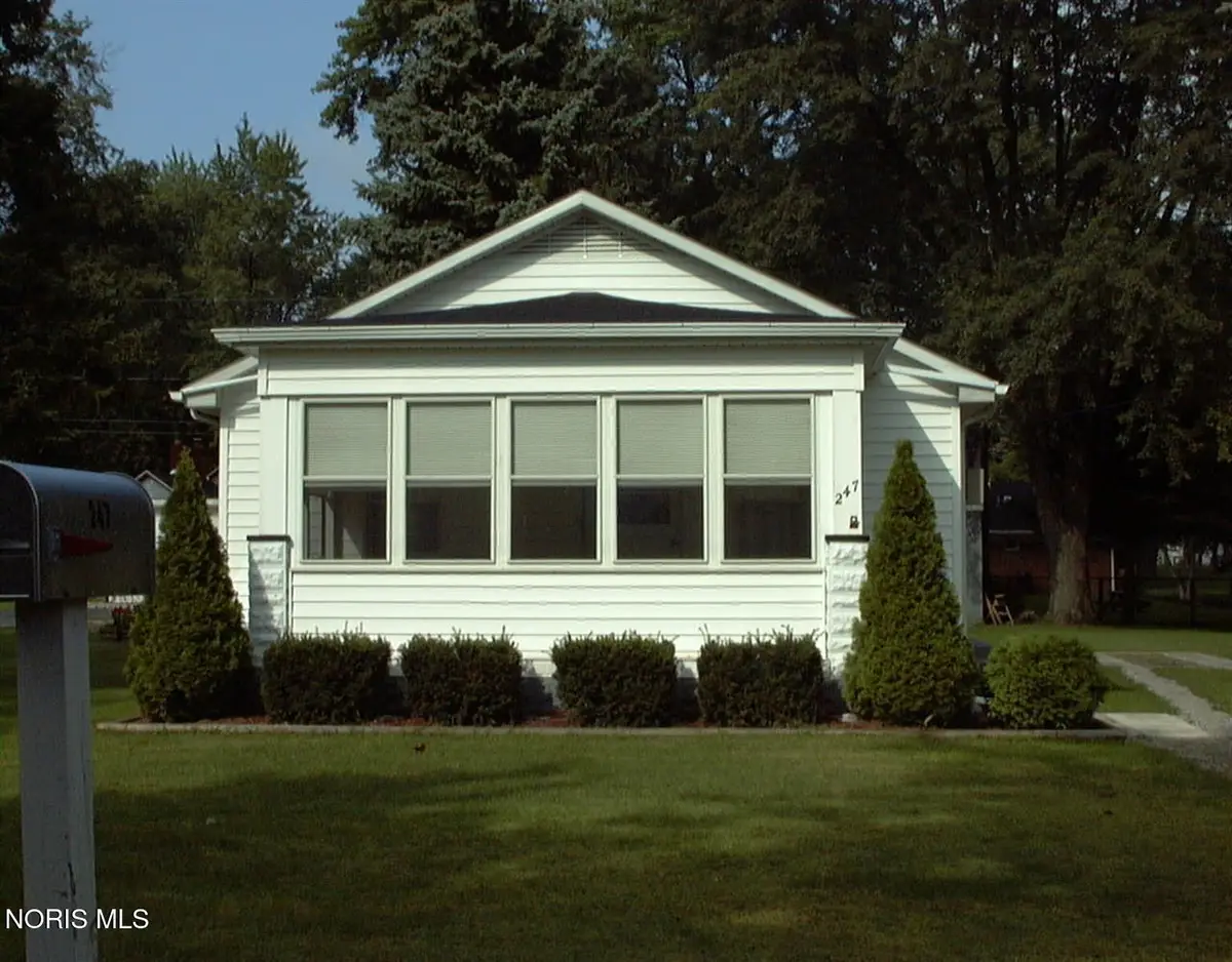 247 Deigle Drive, Toledo, OH 43615 - #1