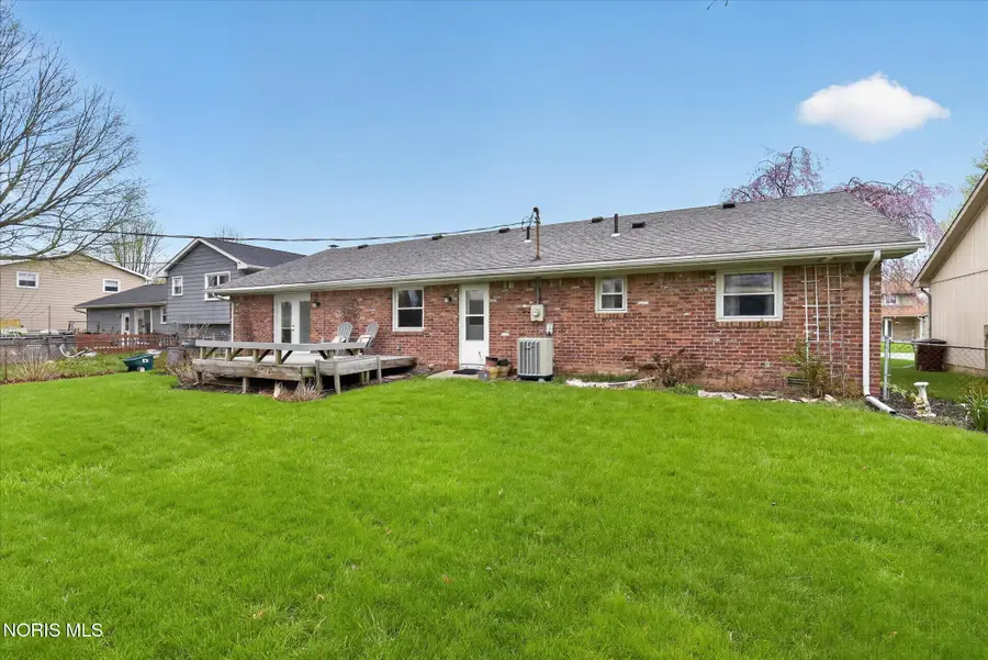 6637 Janel Lane, Maumee, OH 43537 - #3