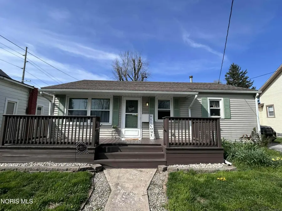 304 Garfield Avenue, Findlay, OH 45840 - #3