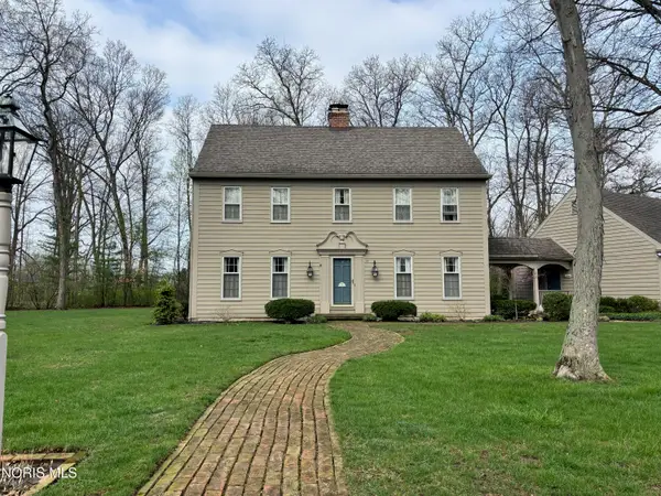 77 Back Bay Road, Bowling Green, OH 43402