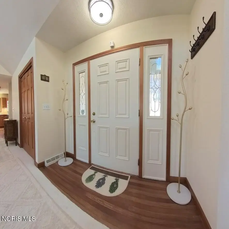 1013 S Lallendorf Road, Oregon, OH 43616 - #2