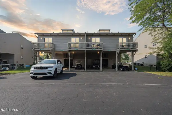 8864 W Canada Goose Court, Oak Harbor, OH 43449