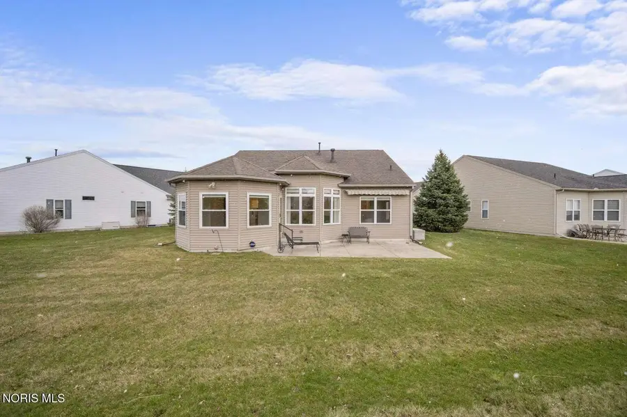 7372 Harbour Light Court, Maumee, OH 43537 - #2