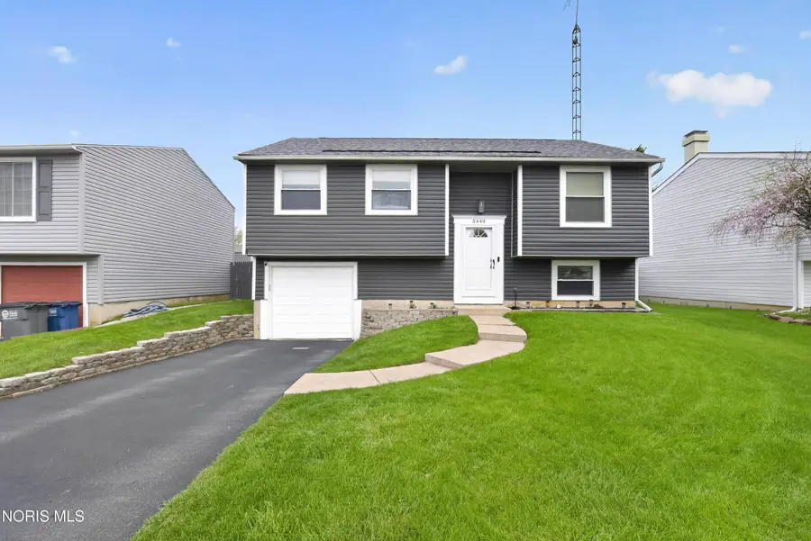 5449 Brook Point Road, Toledo, OH 43611 - #2