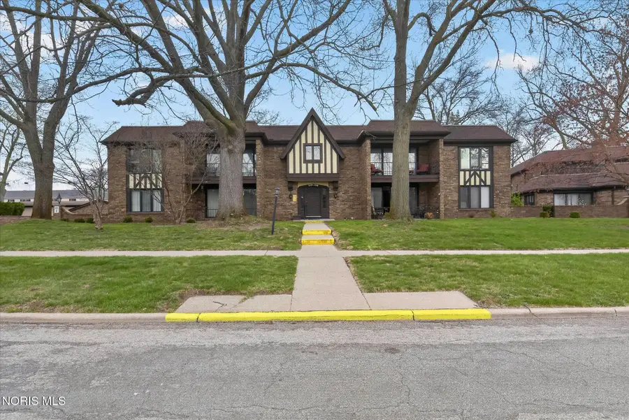 6538 Woodhall Drive # 4, Sylvania, OH 43560 - #3