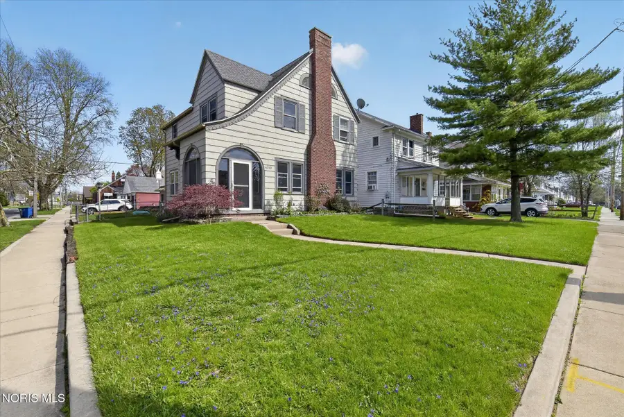 4210 Berwick Avenue, Toledo, OH 43612 - #3