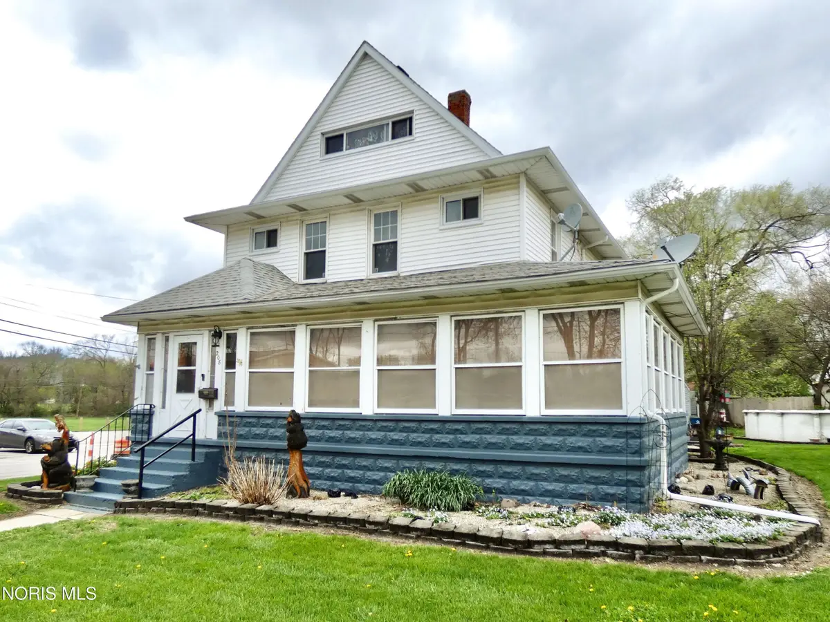 208 Dodge Street, Swanton, OH 43558 - #1