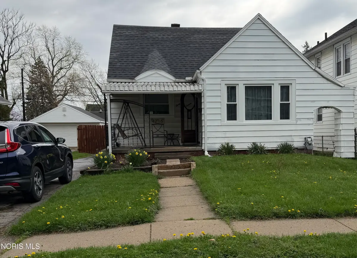 4216 Caroline Avenue, Toledo, OH 43612 - #1