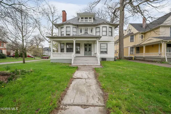 2274 Robinwood Avenue, Toledo, OH 43620