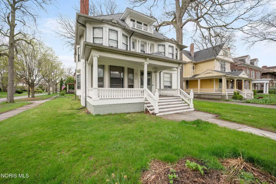 2274 Robinwood Avenue, Toledo, OH 43620 - #2