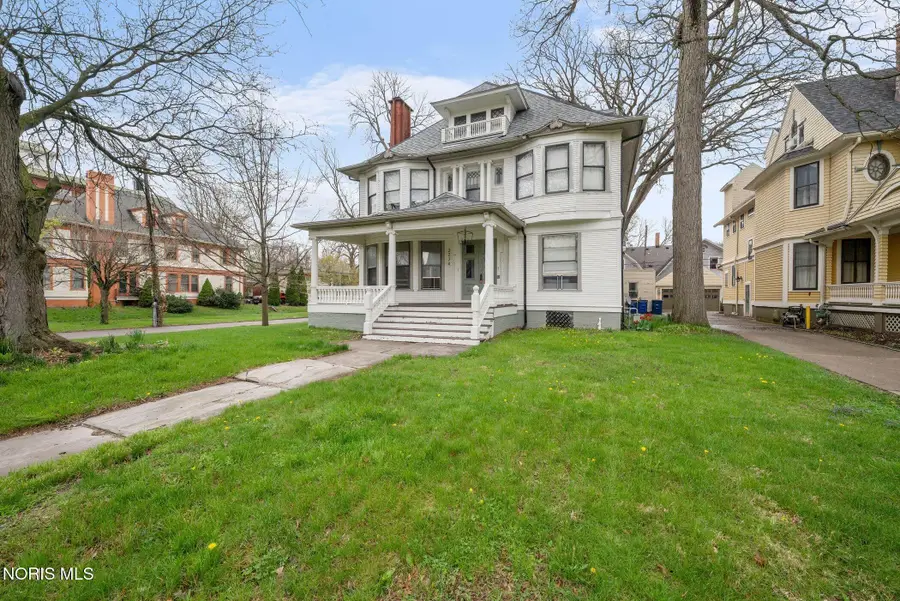 2274 Robinwood Avenue, Toledo, OH 43620 - #3