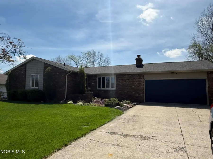 879 Regonda Drive, Defiance, OH 43512 - #2