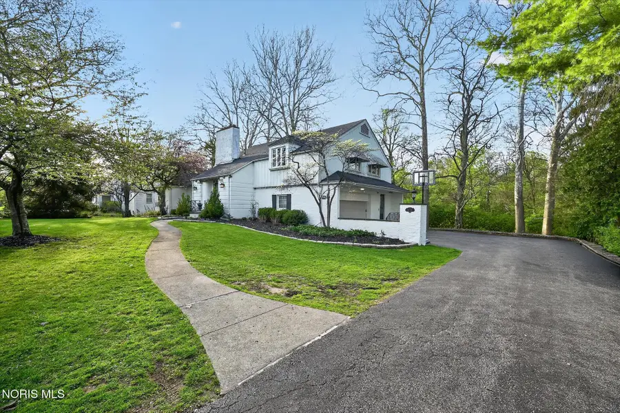 3700 W Bancroft Street, Ottawa Hills, OH 43606 - #3