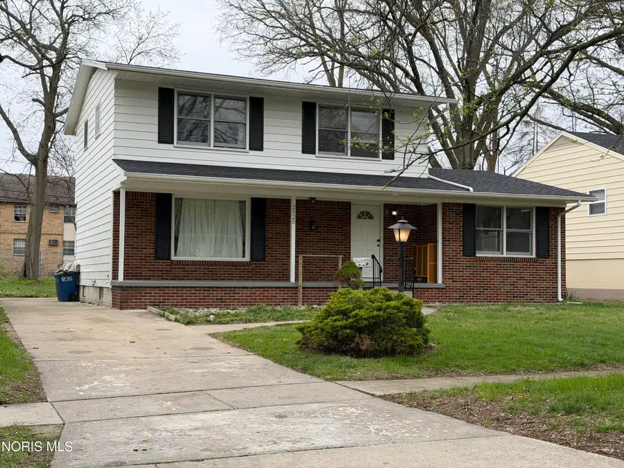 2525 Luddington Drive, Toledo, OH 43615 - #2