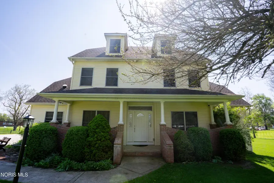 315 W Woodcox Street, Antwerp, OH 45813 - #2