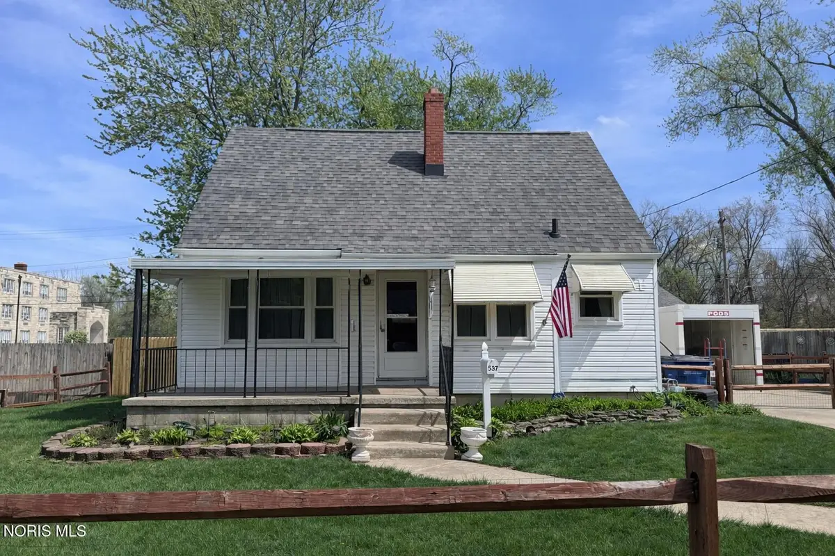 537 Lynnhaven Drive, Toledo, OH 43609 - #1