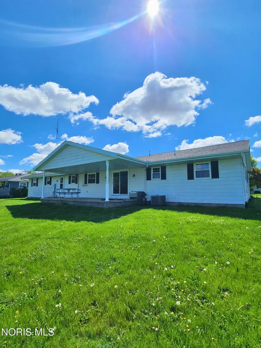 405 Taft Street, Columbus Grove, OH 45830 - #2