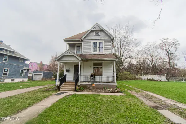 2422 Lawrence Avenue, Toledo, OH 43620