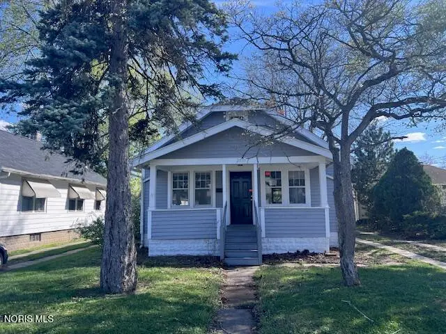 2555 Oak Grove Place, Toledo, OH 43613 - #2