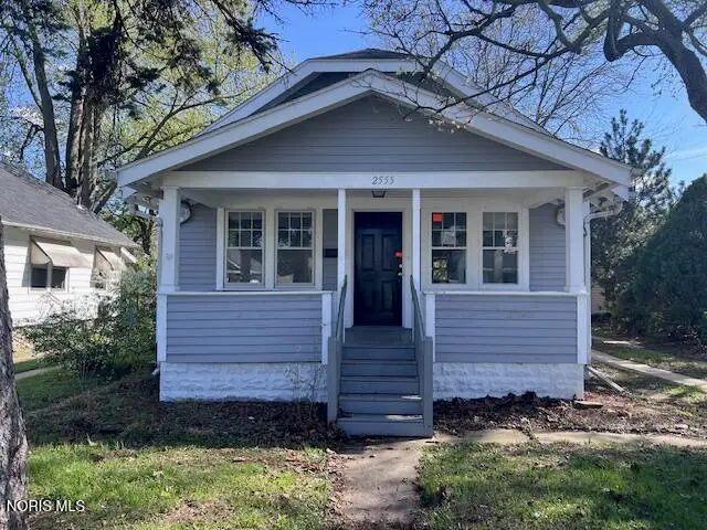 2555 Oak Grove Place, Toledo, OH 43613 - #3