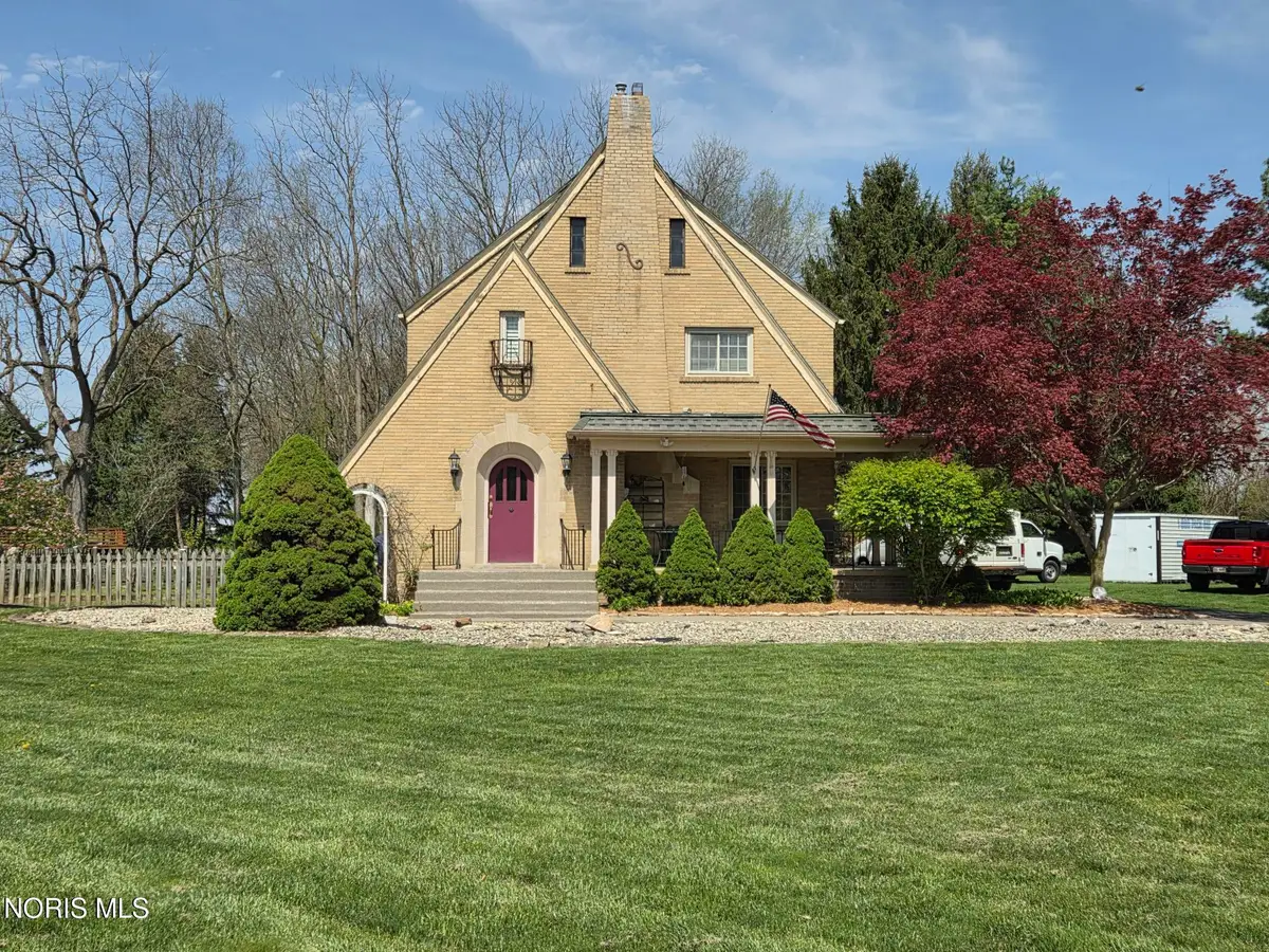 9856 S River Road, Waterville, OH 43566 - #1