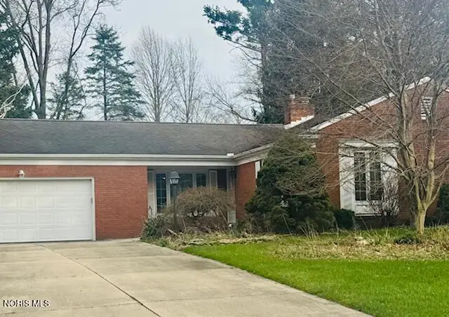 1215 Lyn Road, Bowling Green, OH 43402 - #1