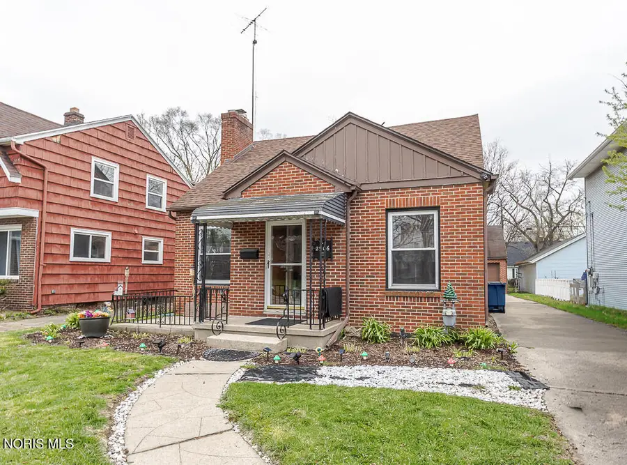 2906 Powhattan Parkway, Toledo, OH 43606 - #2