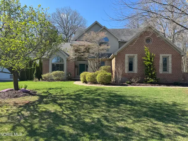 8819 Royal Oak Drive, Holland, OH 43528