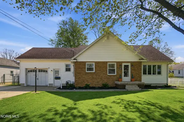 2215 Beecher Street, Findlay, OH 45840