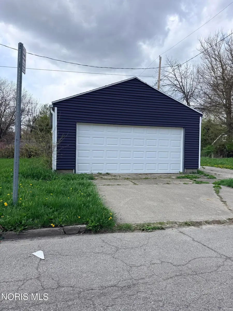 1102 Harding Drive, Toledo, OH 43609 - #2