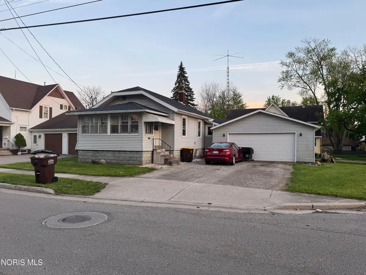 112 E Lawrence Street, Montpelier, OH 43543 - #1