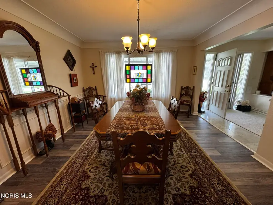 3749 N Beverly Hills Drive, Toledo, OH 43614 - #3